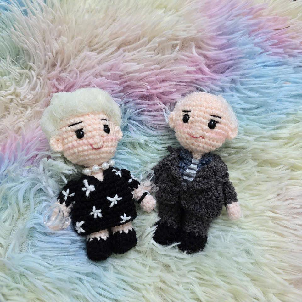Craftzily Personalized Couple Crochet Dolls (In Loving Memory Card)
