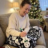 Color-In Christmas Blanket with 24 Markers – Family Doodle Throw